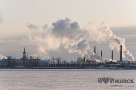 Ижевские рыбаки открыли сезон зимней рыбалки