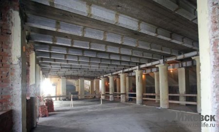 Реконструкция Дворца культуры «Ижмаш» завершится в ноябре 2011 года