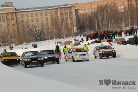 В Ижевске определили чемпиона по зимним трековым гонкам