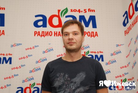 Скандальный интернет-поэт выступил в Ижевске за копейки