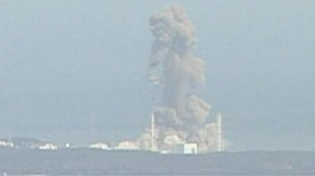 На «Фукусиме-1» начали плавиться ядра реакторов