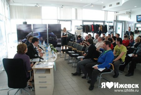 В Ижевске официально открыли автосалон Mazda