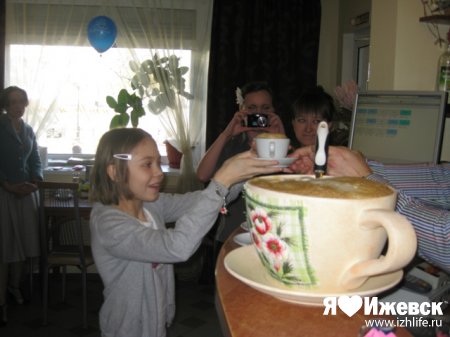 В Ижевске установили рекорд – сварили 6-литровую чашку капучино