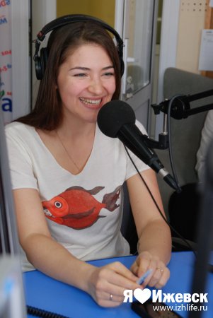 Певица Татьяна Зыкина в Ижевске повидалась с родителями и погуляла по городу