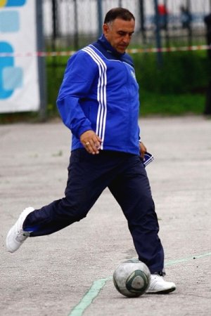Главный тренер футбольного клуба «Зенит-Ижевск» подал в отставку