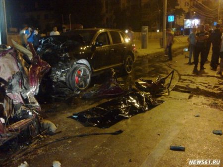 В Ростове пьяный депутат на Porsche протаранил четыре автомобиля