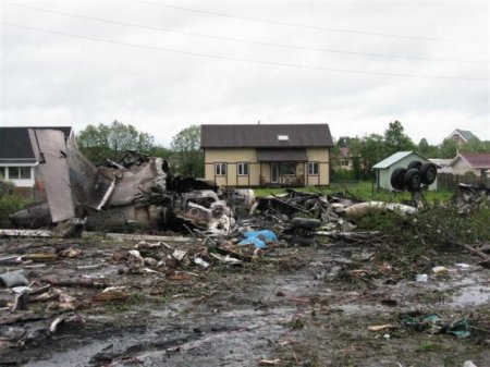 Под Петрозаводском разбился Ту-134, погибли 44 человека