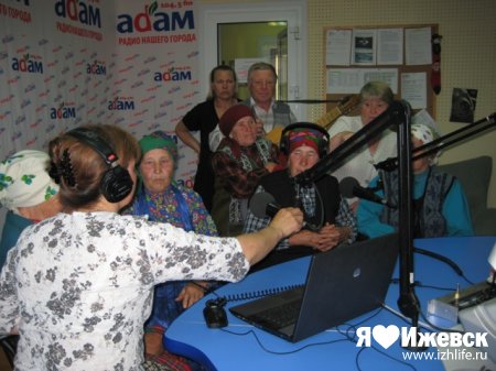 «Бурановские бабушки» в эфире ижевского радио «Адам» рассказали, какой Дибров «ласковый»