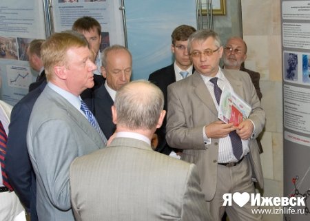 В Ижевске Чубайсу показали нанопроектов на 16 млрд. рублей