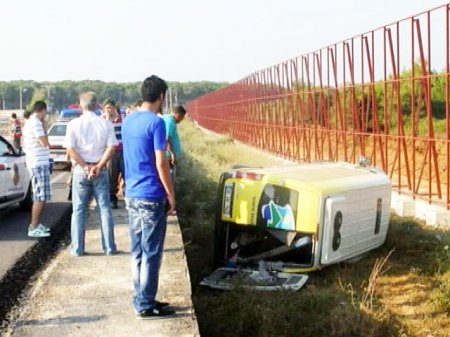 В Турции из-за солнца попал в аварию автобус с россиянами