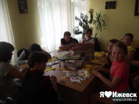 День поцелуев в Ижевске: взрослые отчитали детей за нескромные вопросы