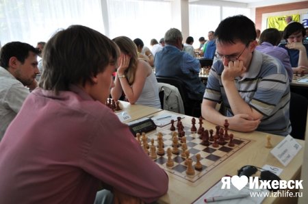 За игрой лучших шахматистов в Ижевске можно посмотреть онлайн