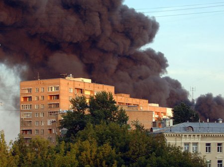 В Москве подожгли Микояновский комбинат