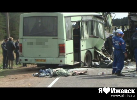 Число жертв страшного ДТП с автобусом в Удмуртии выросло до 5 человек