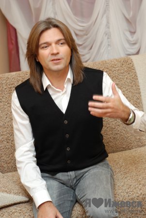 Дмитрий Маликов в Ижевске фотографировал себя в душевой кабинке