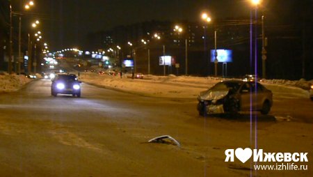 ДТП в Ижевске: четырнадцатая протаранила иномарку