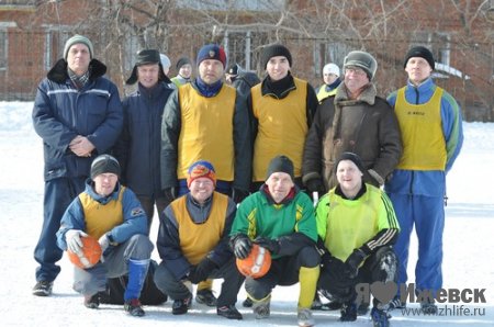 В Ижевске прошел благотворительный турнир по футболу