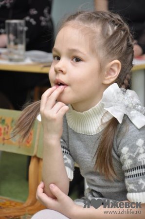 Детсадовцы Ижевска объяснили взрослым, почему дети любят не молоко, а йогурт