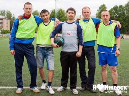 На «Ижевском Евро-2012» играют бизнесмены, директора, банкиры, инженеры и пожарные
