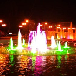 Светомузыкальный фонтан в Ижевске: Туристы оставляют 500 рублей мелочью ежемесячно