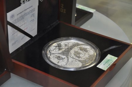 Золотая монета стоимостью более 400 тысяч рублей представлена ижевчанам