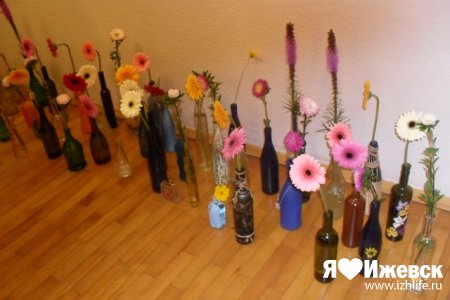 Удмуртская «ВИА Гра» открыла выставку необычных цветов в Ижевске
