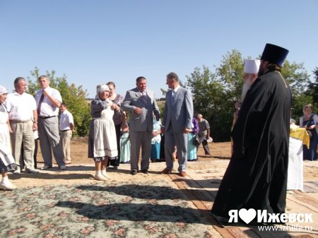 «Бурановских бабушек»  наградили орденом Святого Архангела Михаила