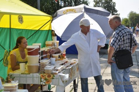 Фотофакт: Медовый спас проходит в Ижевске