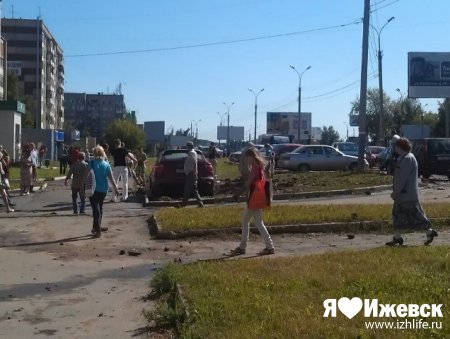 Коммунальное ЧП в Ижевске: владельцы двух пострадавших внедорожников оценили ущерб