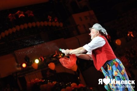 17 500 первоклассников Удмуртии исполнили хит «Бурановских бабушек»