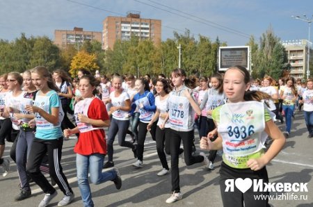 «Кросс наций-2012» в Ижевске: на старт вышли более 7500 человек