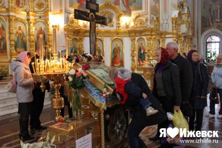 Чудотворную икону Матроны впервые привезли в Ижевск