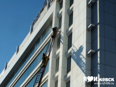 Во время пожара из ижевской гостиницы Park Inn эвакуировали Михаила Шуфутинского