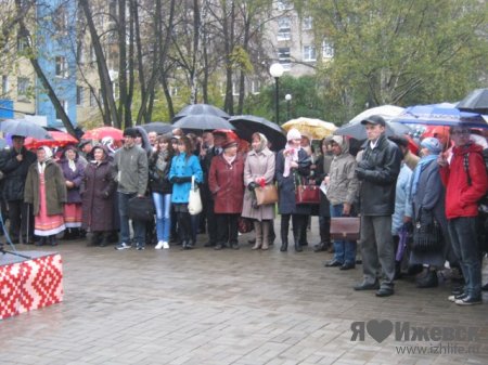 В Ижевске открыли памятник основателю удмуртской государственности