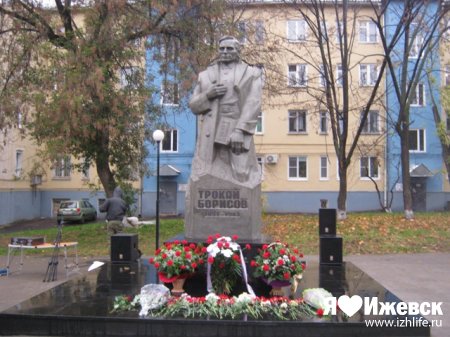 В Ижевске открыли памятник основателю удмуртской государственности