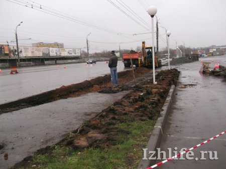 Строительство пешеходного перехода началось у ТЦ «Флагман» в Ижевске