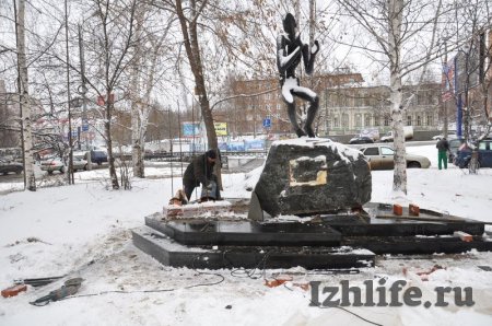 Памятник жертвам Чернобыля перенесли в Ижевске