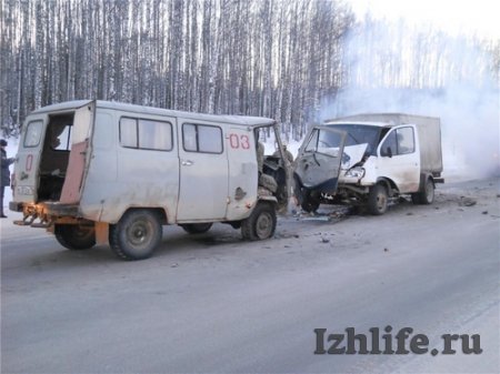 Жесткая авария в Удмуртии: «скорая» столкнулась с «газелью»