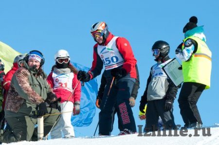 Фотофакт: президент Удмуртии показал «класс» на горных лыжах
