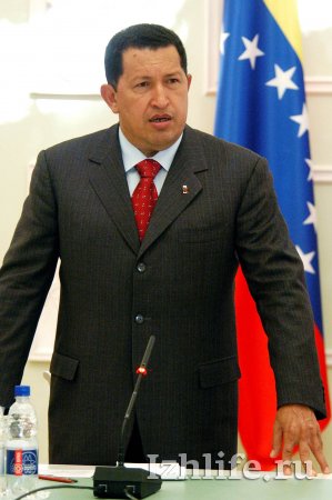 Уго Чавес: «Я бы хотел обнять каждого, кто собирает оружие в Ижевске!»