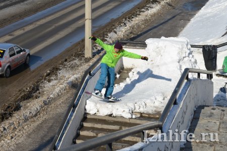 Сноубордист из Мурманска покоряет ижевские улицы