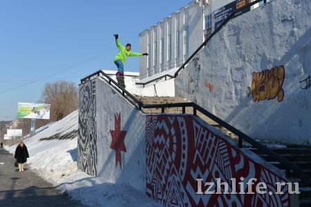 Сноубордист из Мурманска покоряет ижевские улицы