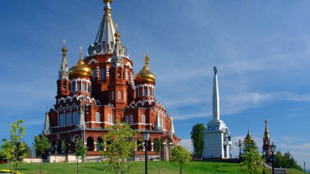 Свято-Михайловский собор и музей Калашникова участвуют в конкурсе достопримечательностей России