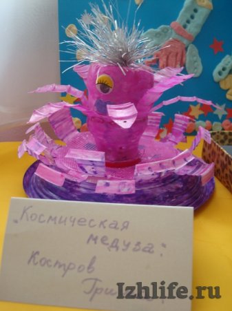 Фотофакт: космических медуз, космонавтов и луноходы смастерили малыши одного из ижевских детских садов