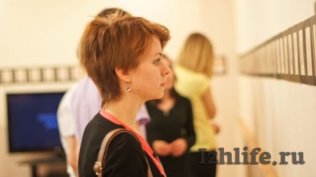 Выставка картин из блокнота проходит в Ижевске