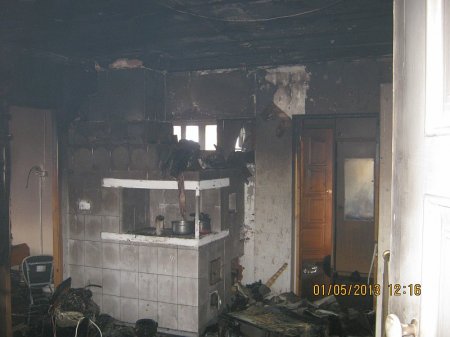 Из-за порывистого ветра в Ижевске сгорел дом
