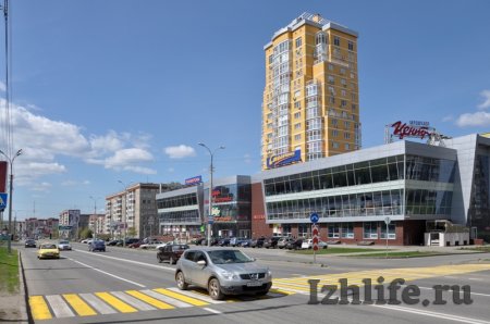 Фотофакт: цветные предупреждающие знаки «пешеходный переход» появились на дорогах Ижевска