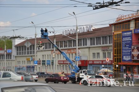 Фотофакт: в Ижевске продолжается «Автоураган»