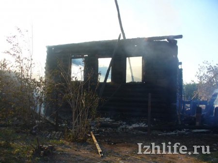 Шесть домов сгорело в Удмуртии из-за детской шалости