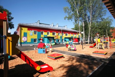Фотофакт: дошколята Удмуртии получили новый яркий детский сад